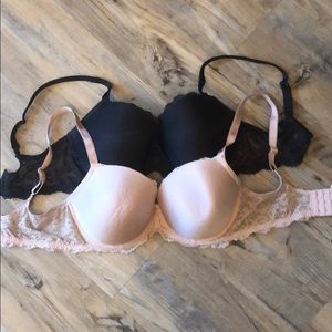 Set of 2 VS lace bras